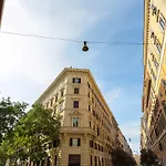 Cesi Large Apartment In Prati
